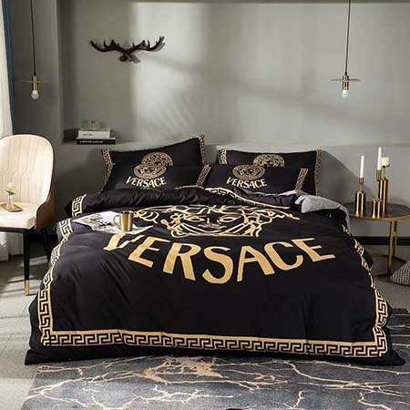 ベッドカバーVersace