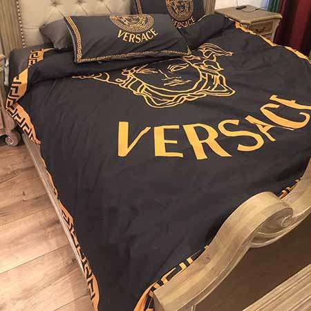 Versace ブランド柄ベッドシーツ