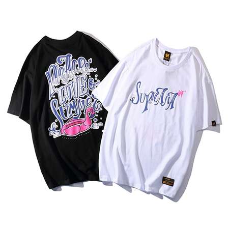 英字プリントTシャツ