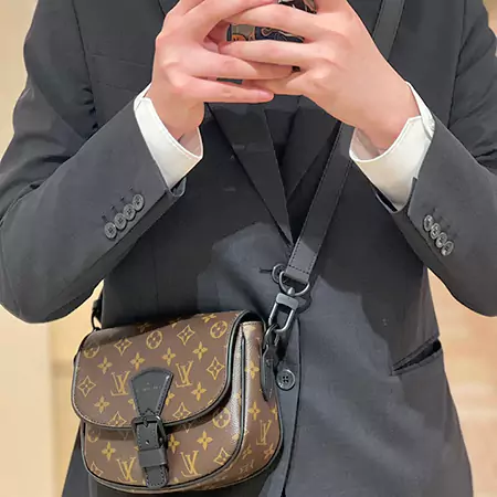 Louis Vuitton モンスリメッセンジャーPM