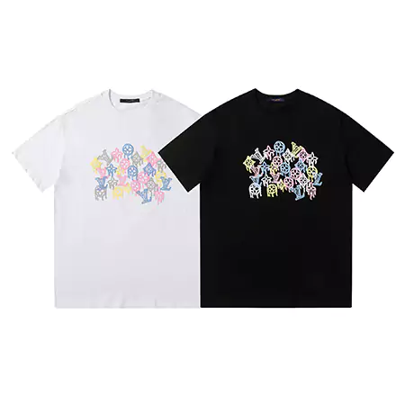 ルイヴィトンのTシャツ