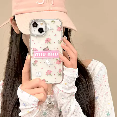 ミュウミュウ アイホン16promax/16plusカバー 花 猫柄 可愛い キラキラ MiuMiu iphone15/15proケース ラインストーンカメラ保護 レデイース ファッション