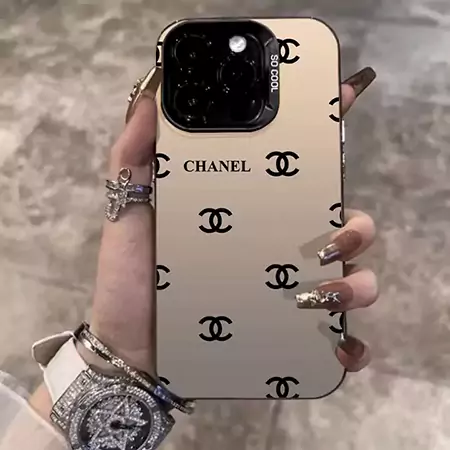 iphone16 16pro シャネルスマホケース CCロゴ カメラレンズ保護 chanel アイフォーン15/15promax 耐衝撃カバー 芸能人 かわいい