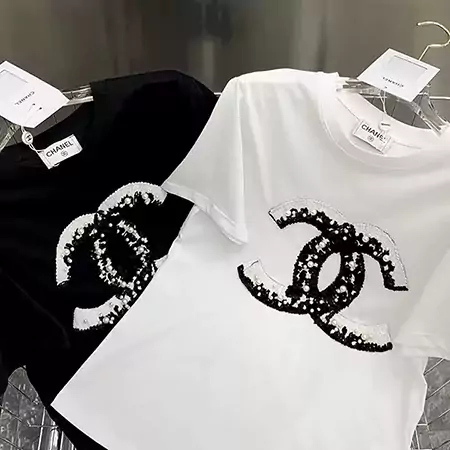 シャネル Tシャツ 半袖 人気 ブランドCHANEL 快適 上着 tシャツ 黒白2色 CCロゴ 簡約 おしゃれ レディーストップス 送料無料