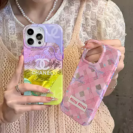 Miu Miu iphone16pro/16ケース ピンク チェック柄 華やか 少女