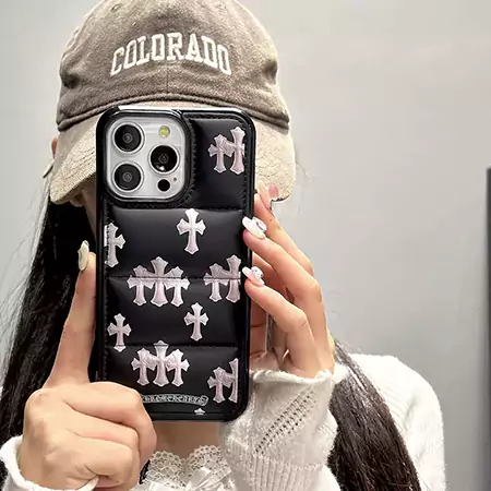 chrome hearts iphone16pro/16plus携帯ケース ダウンジャケット 十字架 ロゴ プリント