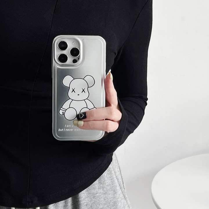 kaws iphone16 proケースシリコン