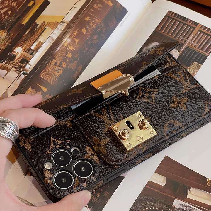 Louis Vuitton iphone16 pro maxケース ストラップ付き