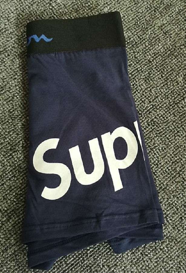 Supreme スクエアショーツ