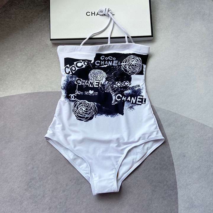 Chanel ワンピース水着 高校生