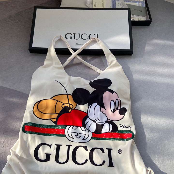 Gucci 砂浜リゾート水着