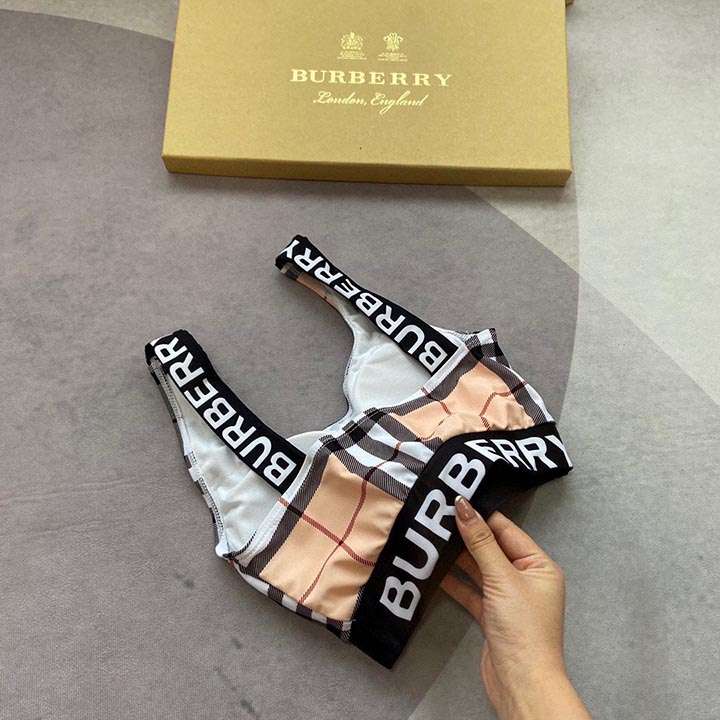 Burberry セクシー水着