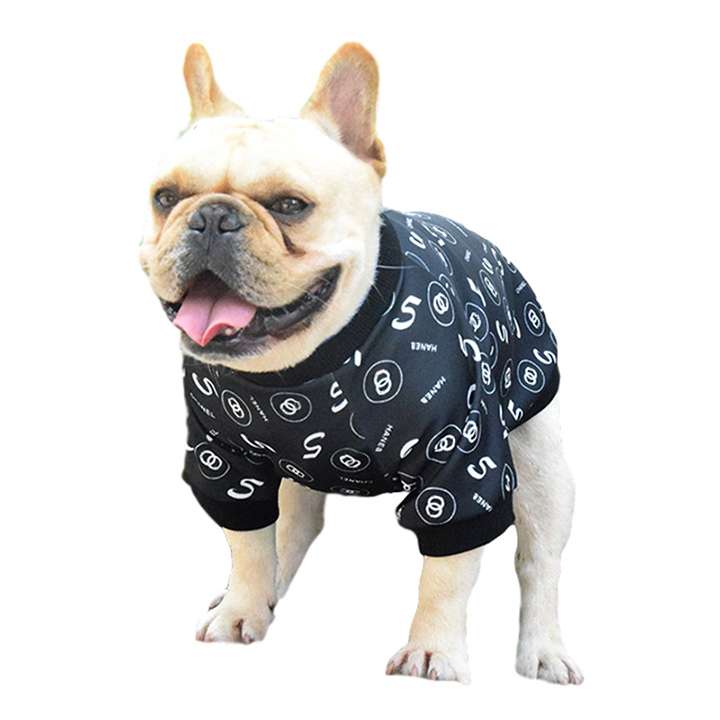 Chanel ジャケット 犬の服