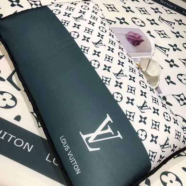 LOUIS VUITTON ひんやり敷きパッド