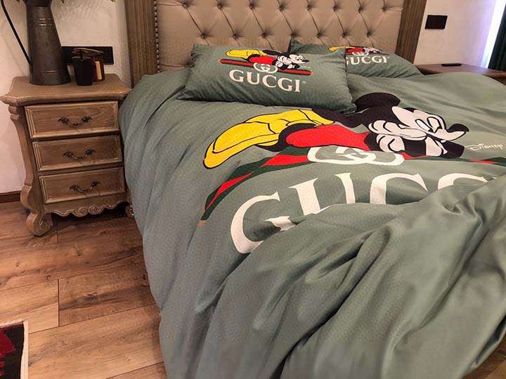 GUCCI 布団カバー 4点セット おしゃれ ミッキー柄