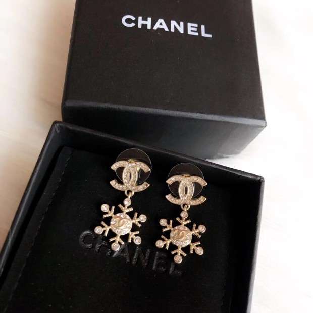 Chanel ピアス 定番的