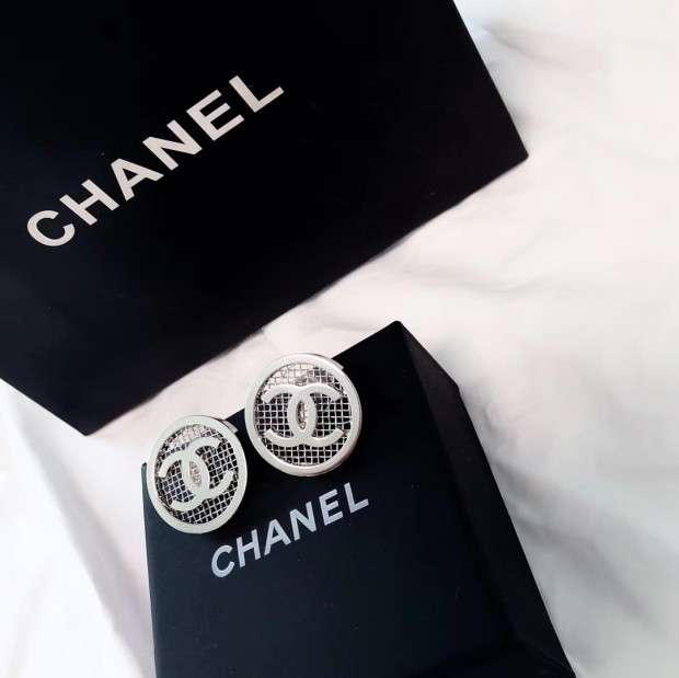 Chanel ピアス 丸形