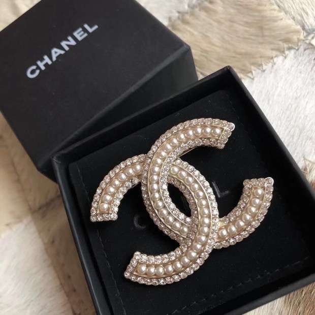 Chanel 贈り物 アクセサリー 飾り