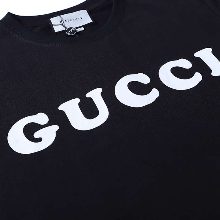 GUCCI ロゴプリント グッチ