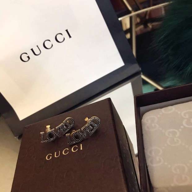 GUCCI ピアス