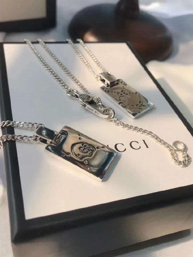 GUCCI ペンダント