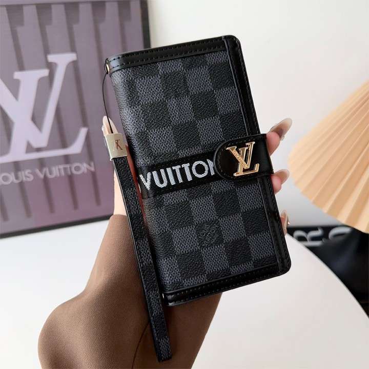 ヴィトンiphone15手帳型スマホケース