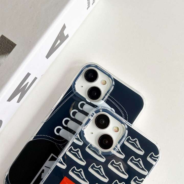 vans iphone16 男性カバー