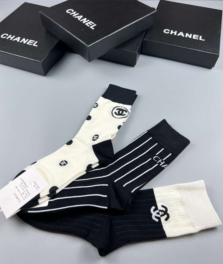 CHANEL 靴下 ブラック