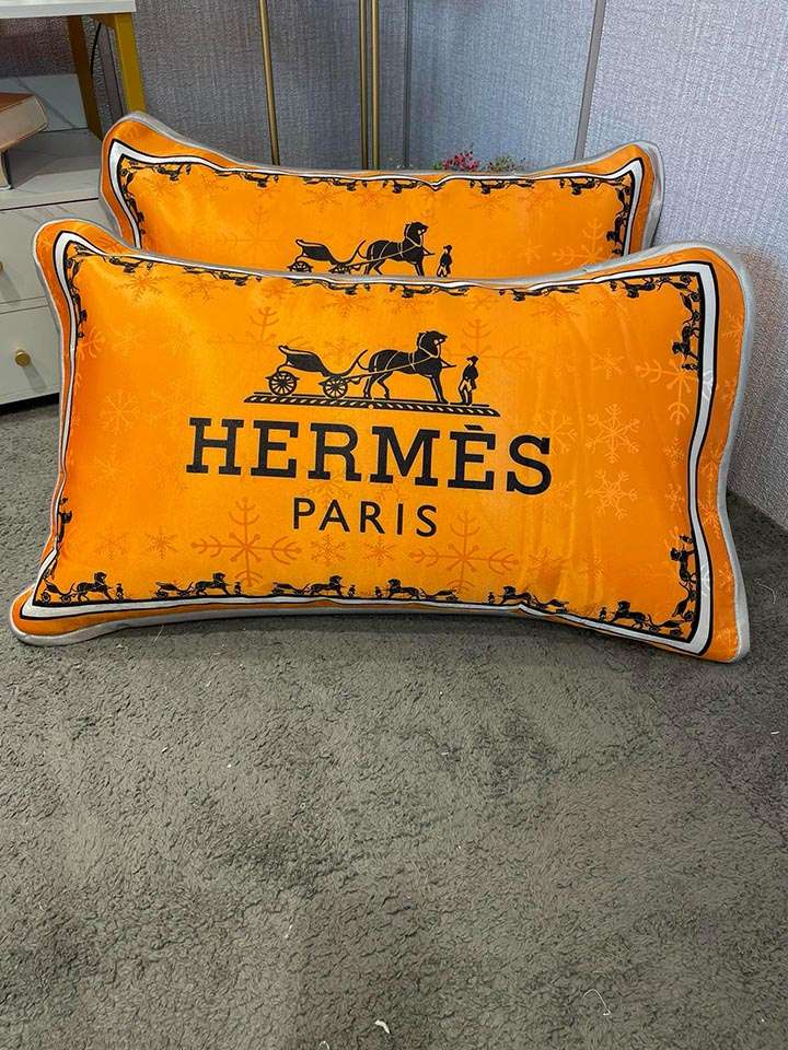 Hermes 枕カバー 新作