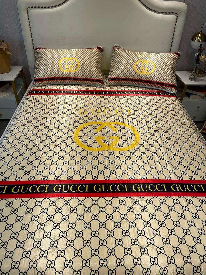 Gucci ベッド笠 オシャレ