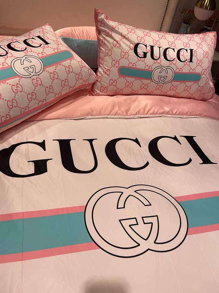 可愛い ベッドカバー GUCCI