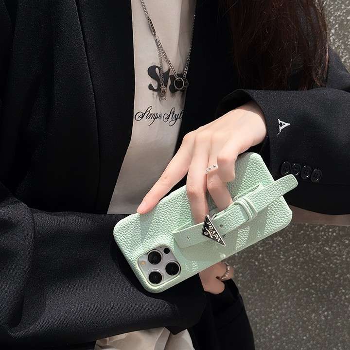 Prada iphone15 pro maxケース 皮製