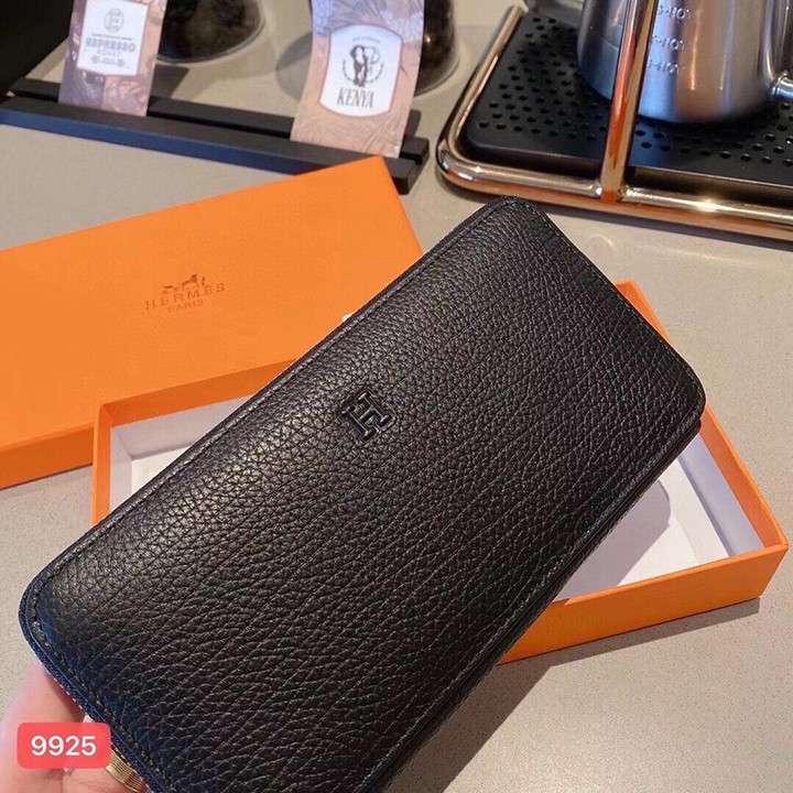 hermes  ファスナー ウォレットブラック