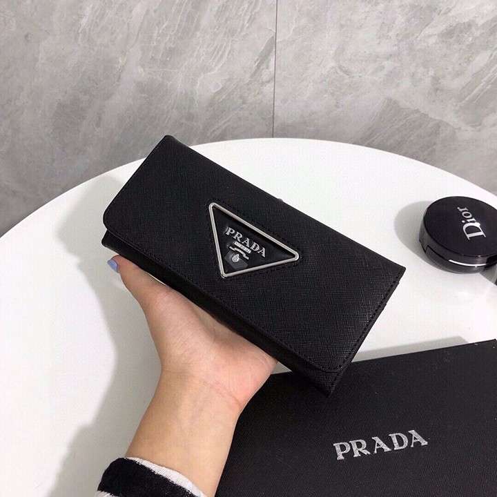 Prada サフィアーノ長財布