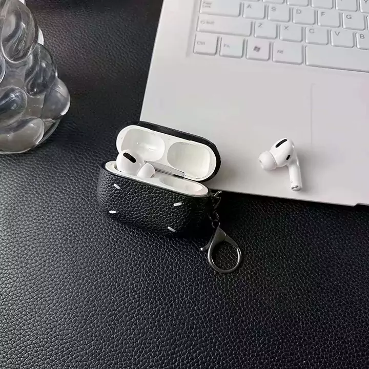 マルジェラ airpods4ケース 4ステッチ