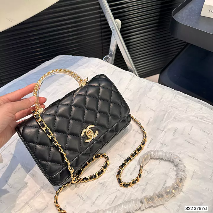 Chanel ミニマトラッセ 黒 ブラック