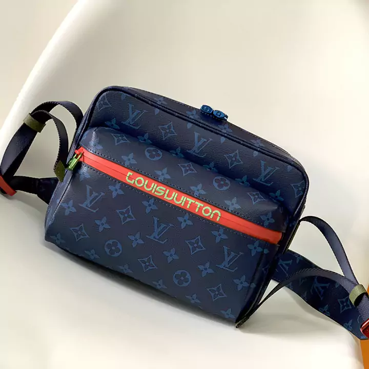 lv  ショルダーバッグ サイズ