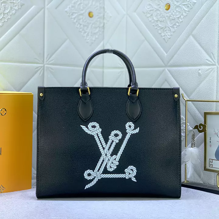 LV オンザゴー トートバッグ