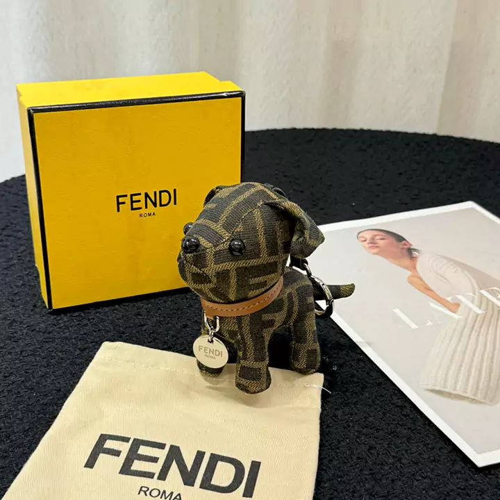 Fendi 犬チャーム