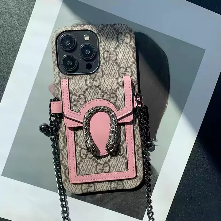 gucci iphone16 plusケースチェーン付き