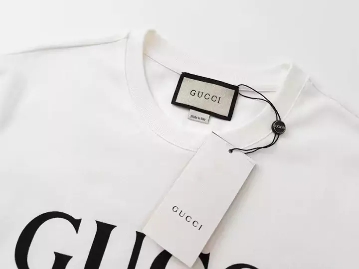 Gucci 丸首 シャツ トップス