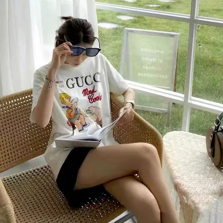 gucci レデイース T シャツ