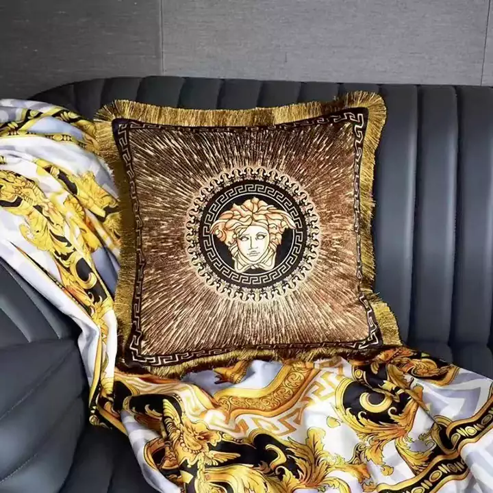 VERSACE ソファ クッション