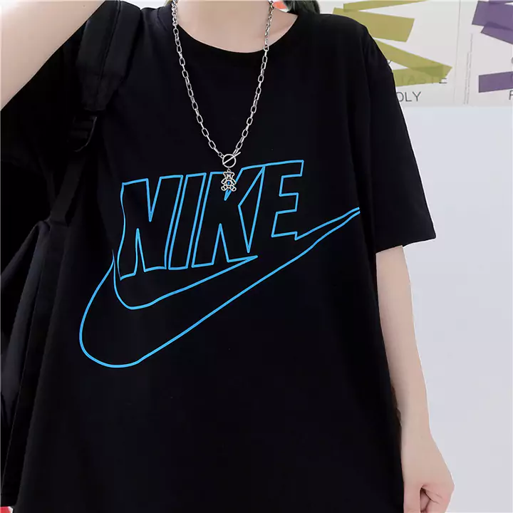 nike ロゴプリント夏 服