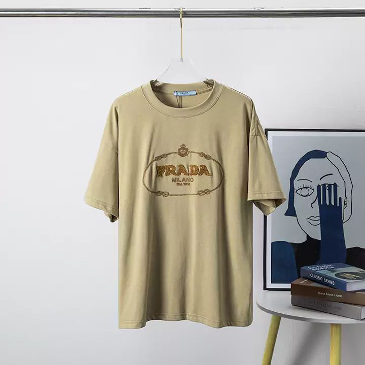 prada Tシャツ ゆったり