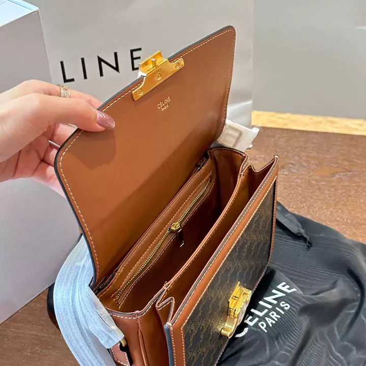 CELINE 豆腐バッグ