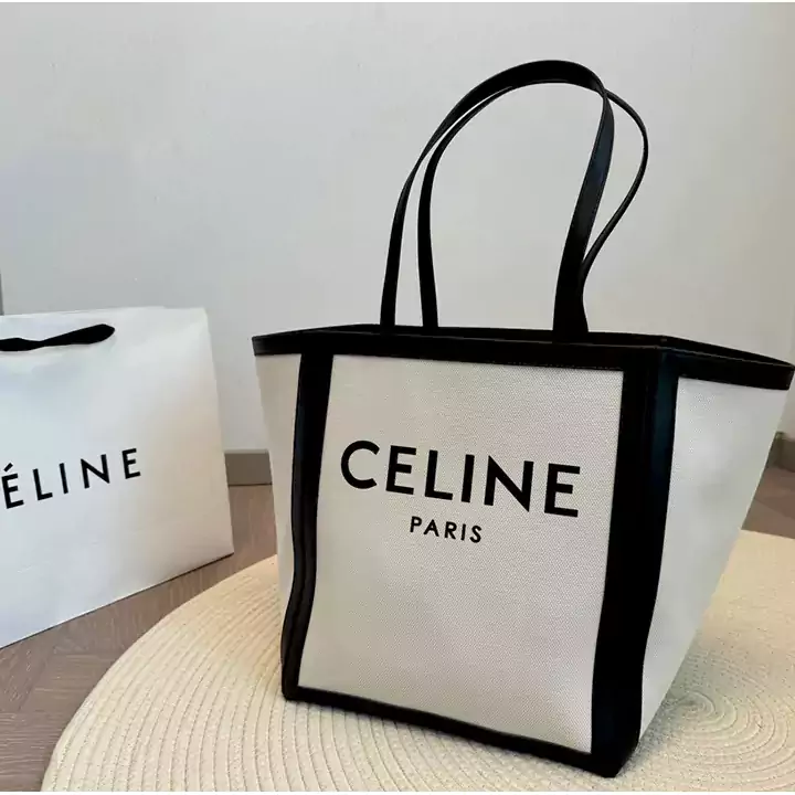 CELINEトートバッグ レザー