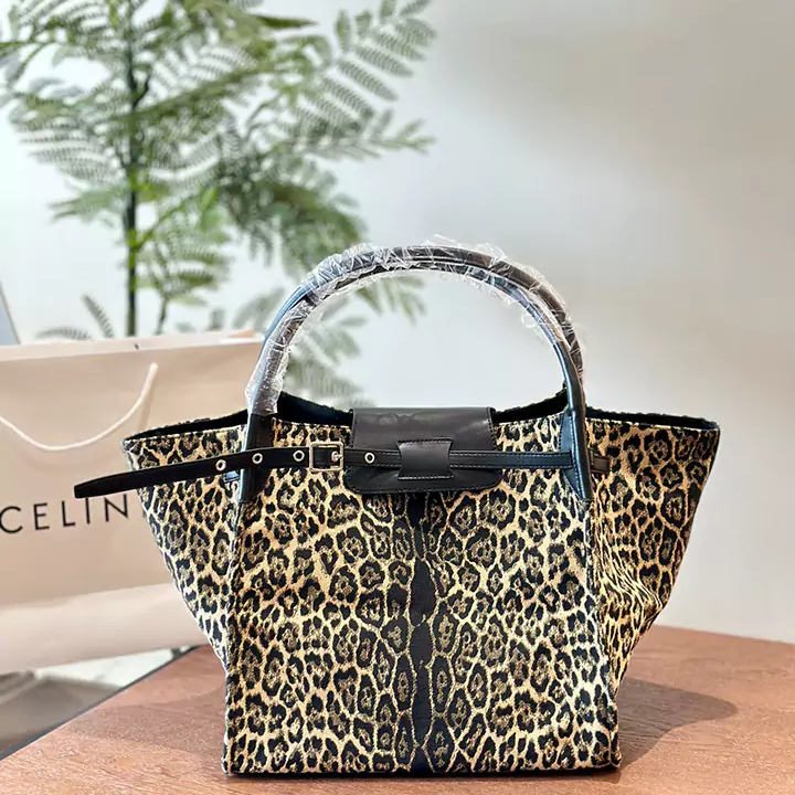 CELINE ハンドバッグ ヒョウ柄