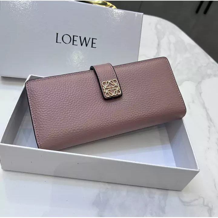 Loewe 長財布 韓国