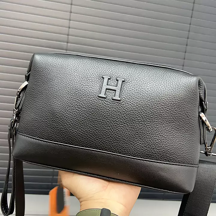 hermes クラッチバッグ 斜め掛け